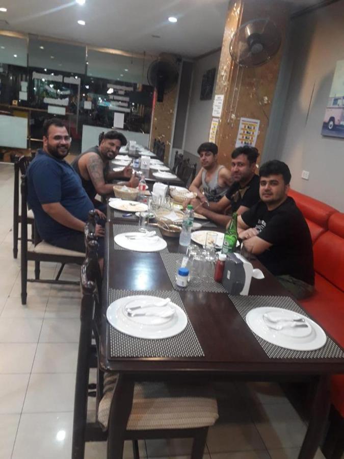 New Pind Balluchi Inn Pattaya Zewnętrze zdjęcie