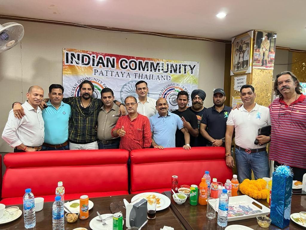 New Pind Balluchi Inn Pattaya Zewnętrze zdjęcie