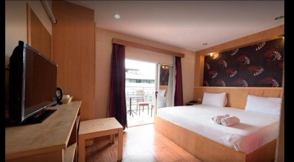 New Pind Balluchi Inn Pattaya Zewnętrze zdjęcie