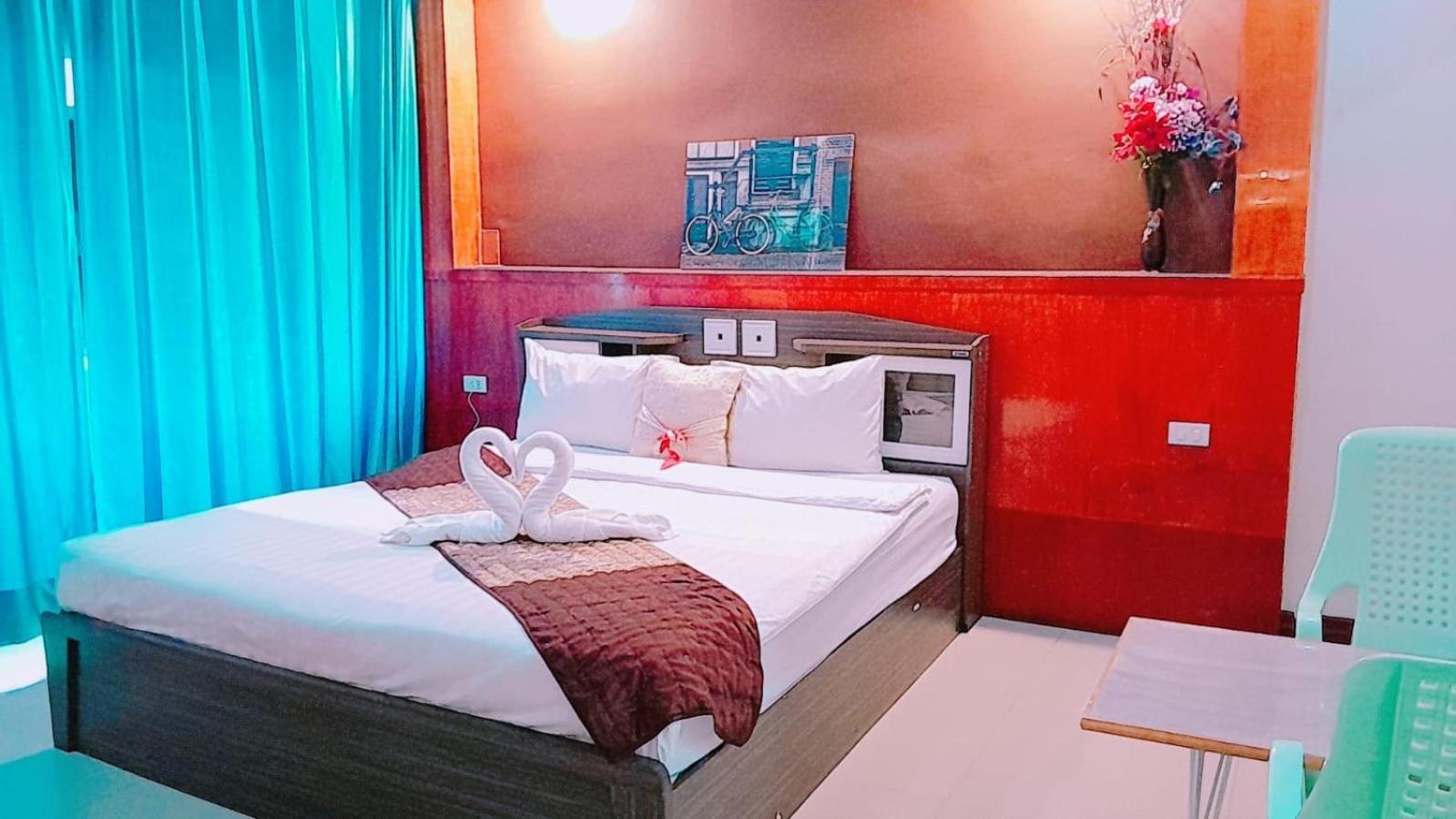 New Pind Balluchi Inn Pattaya Zewnętrze zdjęcie